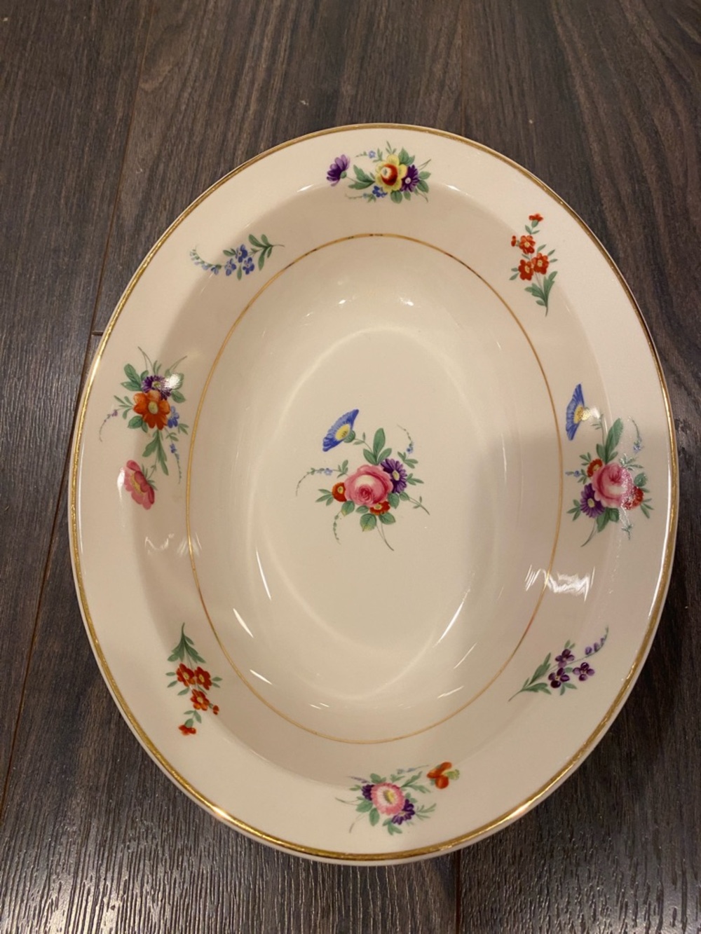 Classic Floral Oval Serving Bowl in Cream with Gold Trim